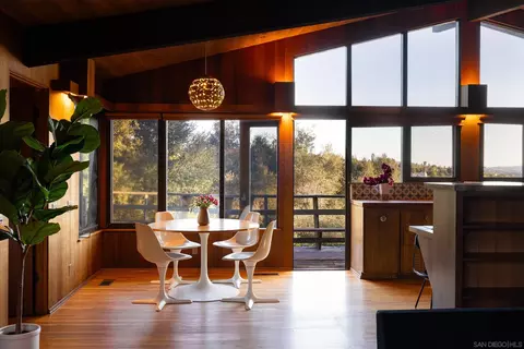 Dining - 2411 Canyon Rd, Escondido, CA 92025 photo 4 of 6