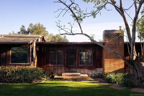 Exterior - 2411 Canyon Rd, Escondido, CA 92025 photo 6 of 15