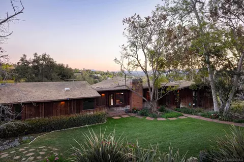 Exterior - 2411 Canyon Rd, Escondido, CA 92025 photo 3 of 15