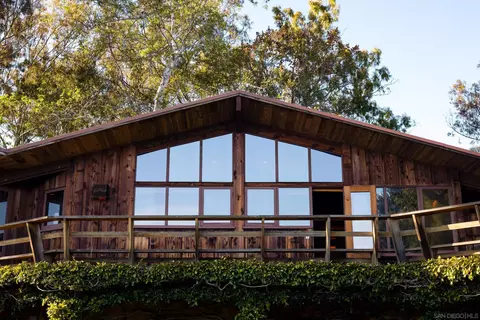 Exterior - 2411 Canyon Rd, Escondido, CA 92025 photo 14 of 15