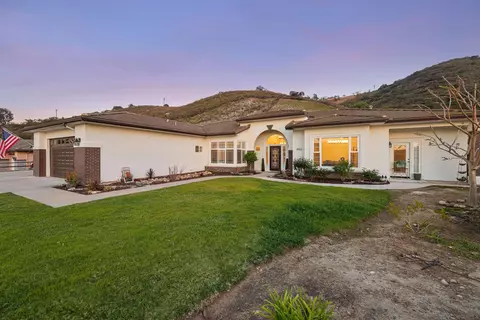 8903 Diamondback Dr, Santee, CA 92071