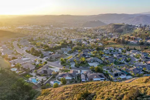 View/Area - 8903 Diamondback Dr, Santee, CA 92071 photo 6 of 9