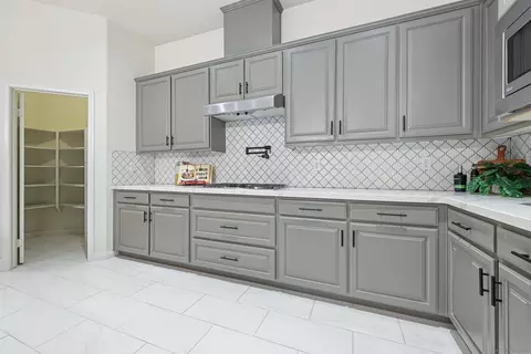 Kitchen - 8903 Diamondback Dr, Santee, CA 92071 photo 4 of 5