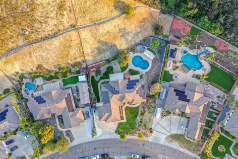 View/Area - 8903 Diamondback Dr, Santee, CA 92071 photo 4 of 9