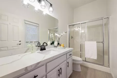 Bath - 8903 Diamondback Dr, Santee, CA 92071 photo 5 of 5