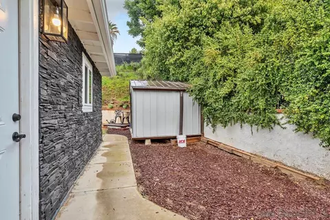 Exterior - 633 Sancado Ter, Fallbrook, CA 92028 photo 7 of 7