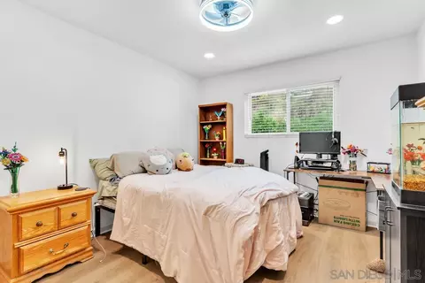 Bedroom - 633 Sancado Ter, Fallbrook, CA 92028 photo 3 of 6