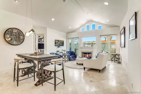 7622 Herschel Ave, La Jolla, CA 92037 photo 4