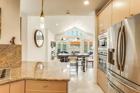 7622 Herschel Ave, La Jolla, CA 92037 photo 11