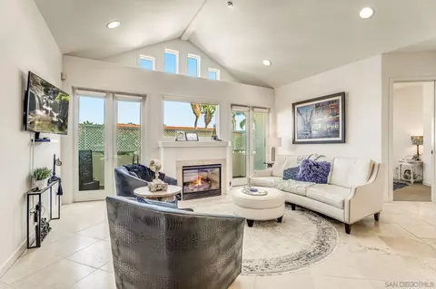 7622 Herschel Ave, La Jolla, CA 92037 photo 3