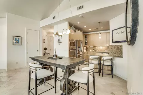 7622 Herschel Ave, La Jolla, CA 92037 photo 6