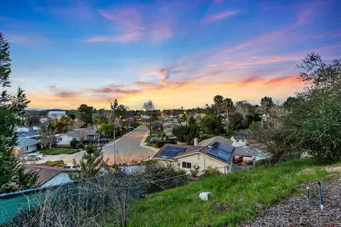 View/Area - 2608 Buenos Tiempos, Fallbrook, CA 92028 photo 1 of 1
