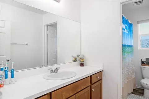 Bath - 35314 Brown Galloway Ln, Fallbrook, CA 92028 photo 2 of 2