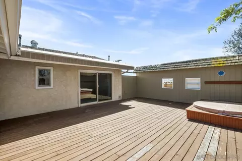 Exterior - 5780 Amarillo Ave, La Mesa, CA 91942 photo 7 of 14