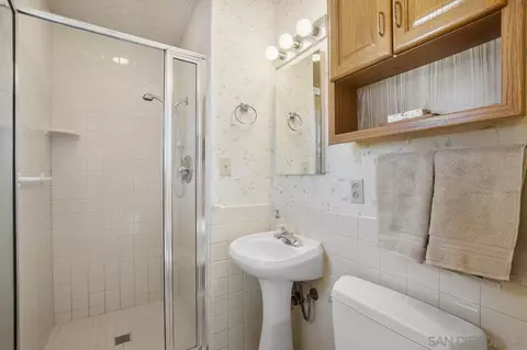 Bath - 5780 Amarillo Ave, La Mesa, CA 91942 photo 2 of 2