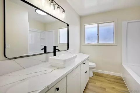 2021 N Nutmeg, Escondido, CA 92026 photo 3
