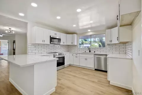 2021 N Nutmeg, Escondido, CA 92026