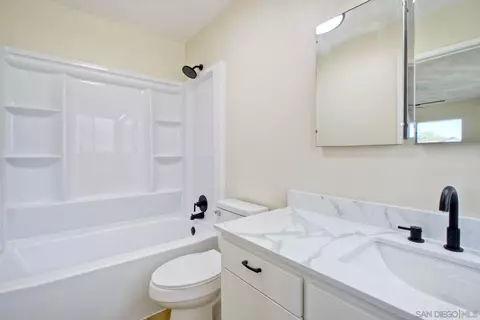 2021 N Nutmeg, Escondido, CA 92026 photo 4