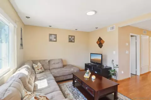 Living - 12650 Lakeshore Dr #154, Lakeside, CA 92040 photo 2 of 3