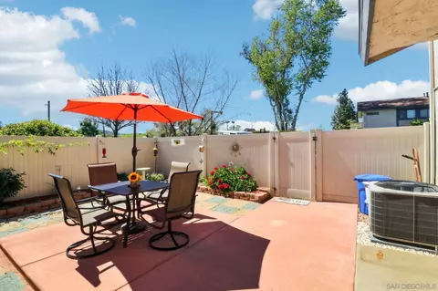 12650 Lakeshore Dr #154, Lakeside, CA 92040