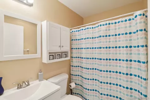 Bath - 12650 Lakeshore Dr #154, Lakeside, CA 92040 photo 2 of 3