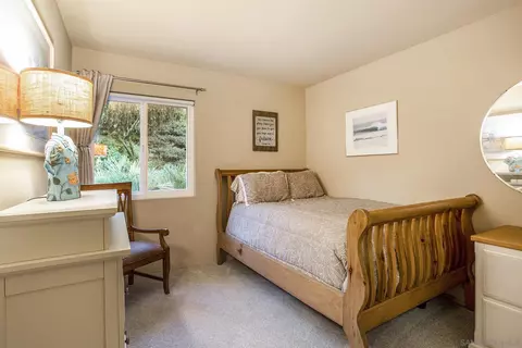 Bedroom - 1751 E Pointe Ave, Carlsbad, CA 92008 photo 4 of 7