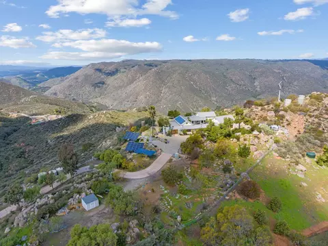 20385 Rancho Villa Rd, Ramona, CA 92065