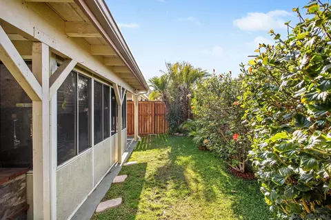 8512 Lake Bluffs Cir, Spring Valley, CA 91977 photo 19