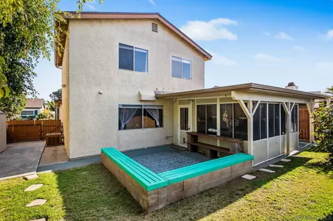 8512 Lake Bluffs Cir, Spring Valley, CA 91977 photo 18