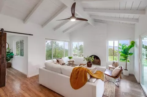 Living - 239 Lilac Dr, El Cajon, CA 92021 photo 3 of 5