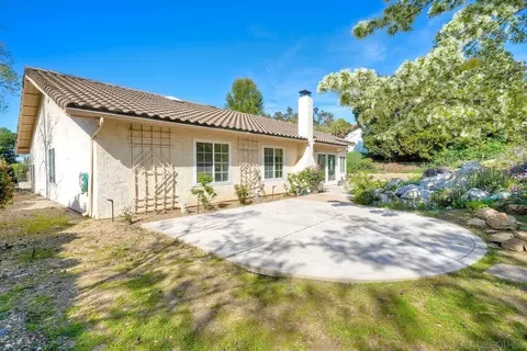 Exterior - 13145 Silver Saddle Ln, Poway, CA 92064 photo 9 of 14