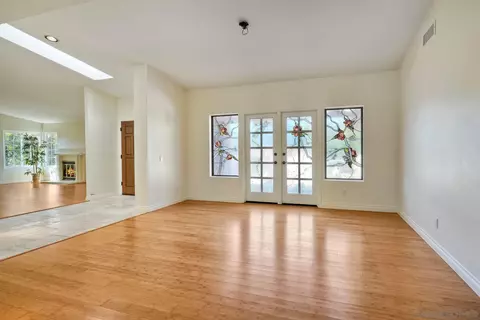 Living - 13145 Silver Saddle Ln, Poway, CA 92064 photo 4 of 8