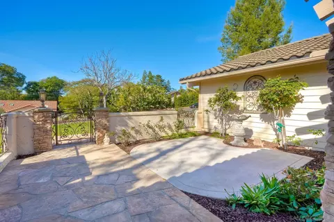Exterior - 13145 Silver Saddle Ln, Poway, CA 92064 photo 11 of 14