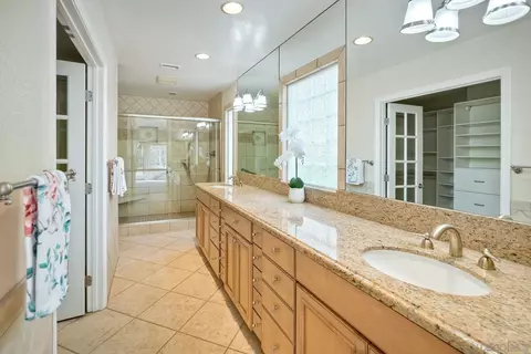 Bath - 13145 Silver Saddle Ln, Poway, CA 92064 photo 1 of 4