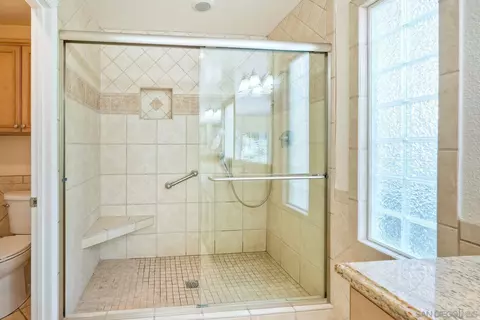 Bath - 13145 Silver Saddle Ln, Poway, CA 92064 photo 2 of 4