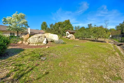 Exterior - 13145 Silver Saddle Ln, Poway, CA 92064 photo 8 of 14