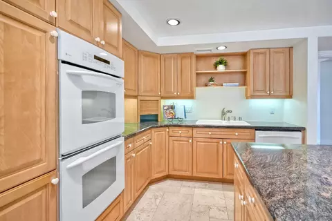 Kitchen - 13145 Silver Saddle Ln, Poway, CA 92064 photo 3 of 4