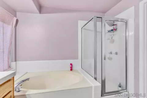 Bath - 53 Avenida Descanso, Oceanside, CA 92057 photo 3 of 4
