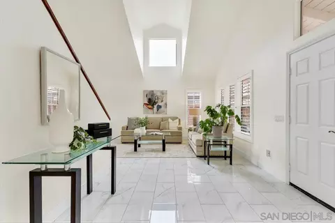 Entry Way - 53 Avenida Descanso, Oceanside, CA 92057 photo 1 of 1