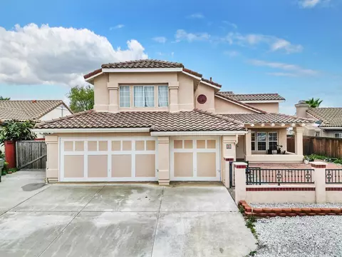 Exterior - 53 Avenida Descanso, Oceanside, CA 92057 photo 2 of 5
