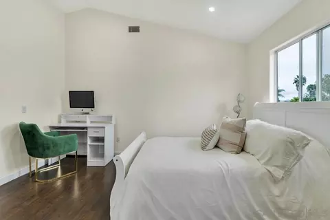 Bedroom - 53 Avenida Descanso, Oceanside, CA 92057 photo 3 of 8