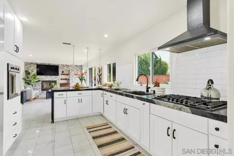 Kitchen - 53 Avenida Descanso, Oceanside, CA 92057 photo 1 of 5