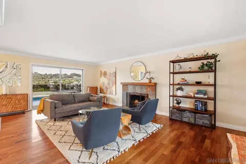 768 Sonrisa St, Solana Beach, CA 92075 photo 6
