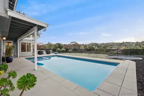 768 Sonrisa St, Solana Beach, CA 92075 photo 26