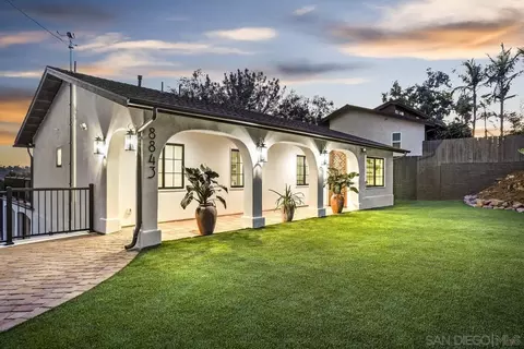 8843 Mariposa St, La Mesa, CA 91941 photo 2