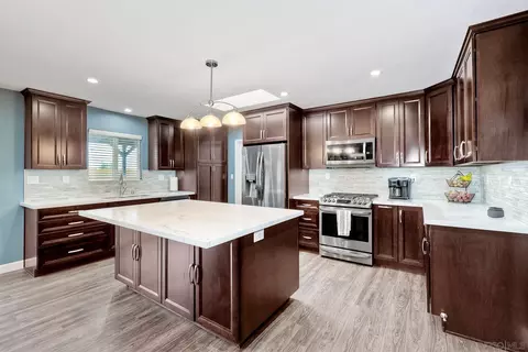 10421 Len St, Santee, CA 92071