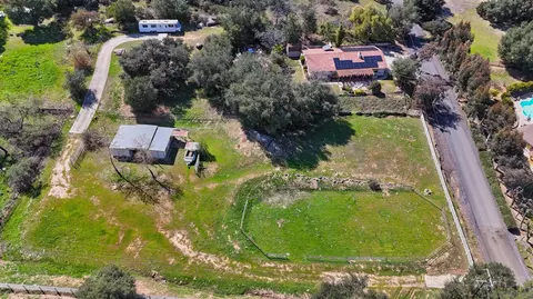 18453 Chablis Rd, Ramona, CA 92065 photo 2