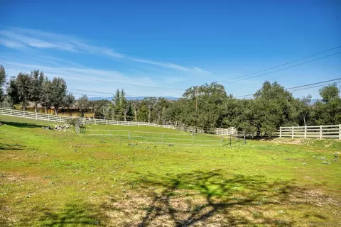 18453 Chablis Rd, Ramona, CA 92065 photo 6