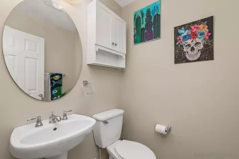 Bath - 3015 Cole Grade Dr, Santee, CA 92071 photo 1 of 3