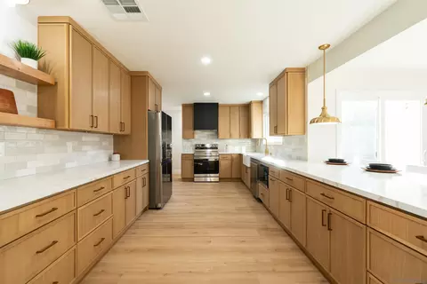Kitchen - 4112 Lois St, La Mesa, CA 91941 photo 1 of 7